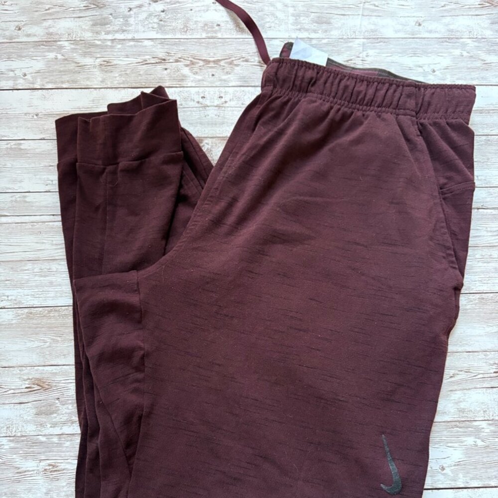 Nike - Men's Joggers/Yoga Pants - Size Large